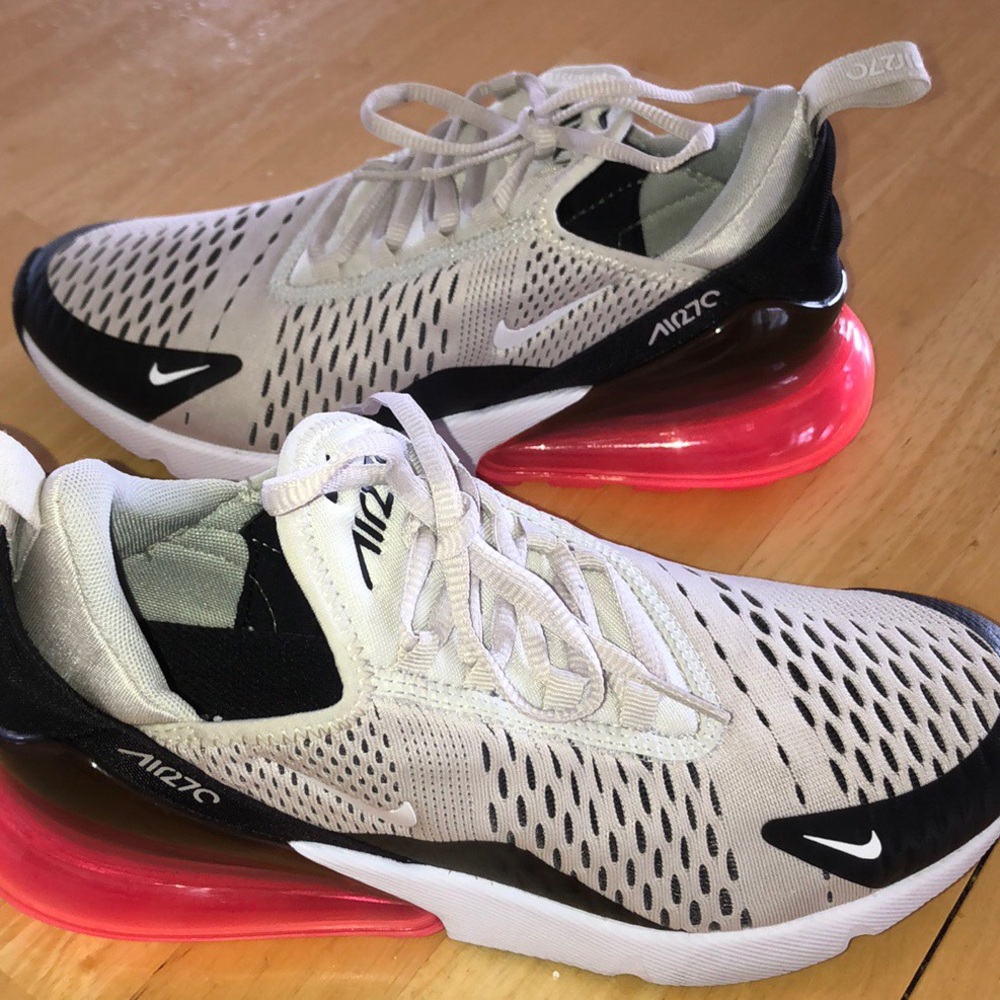 💟Nike air max 270 women - Picture 2 of 7